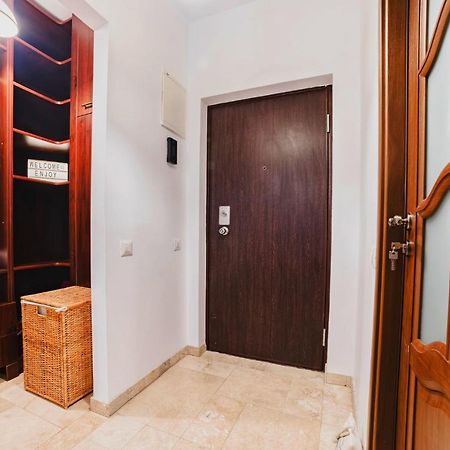 Seasons Atmosphere Studio Apartment Brasov Bagian luar foto
